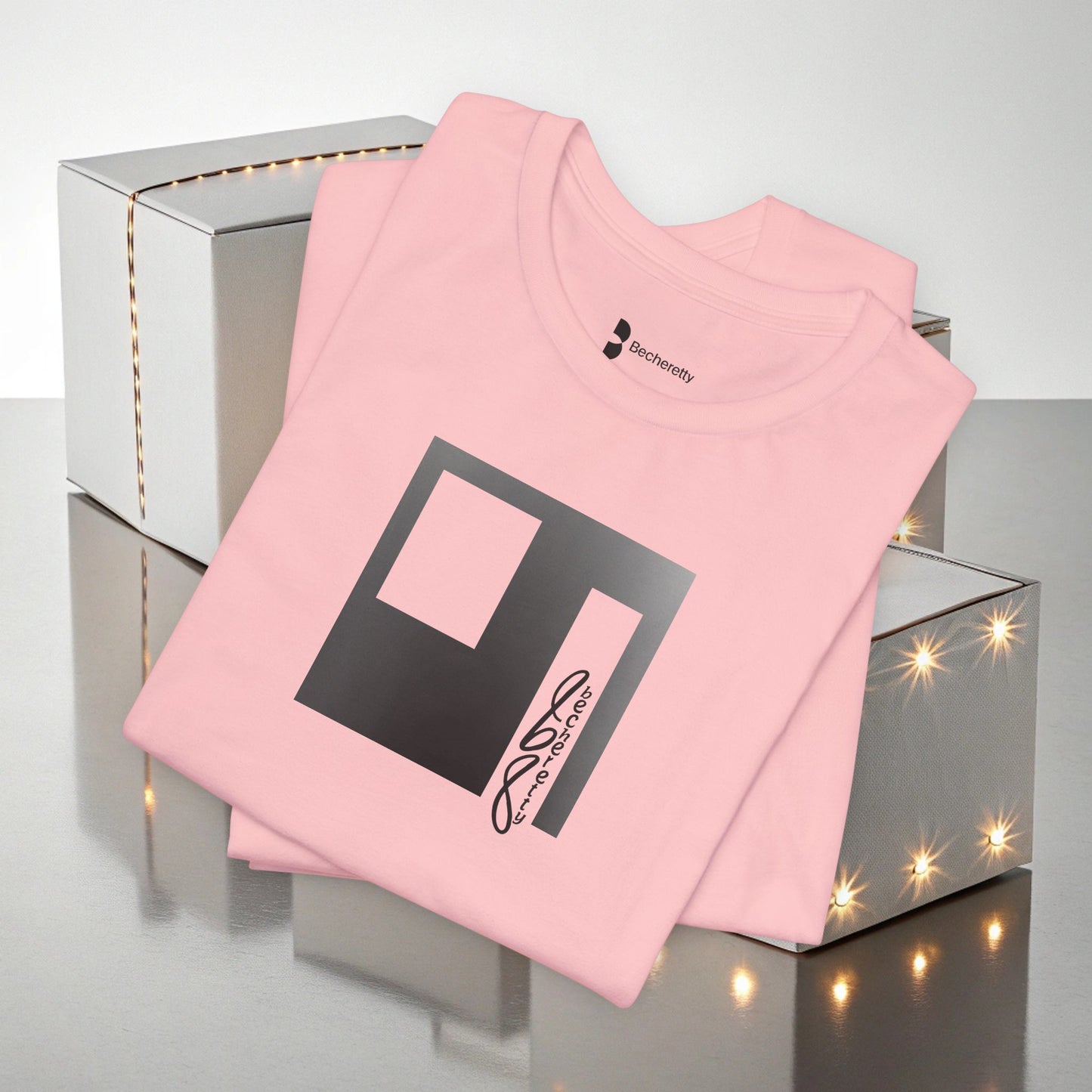 Graphic Art Minimalist Becheretty - Unisex T'Shirt - Everyday Outfit - Perfect gift for friends