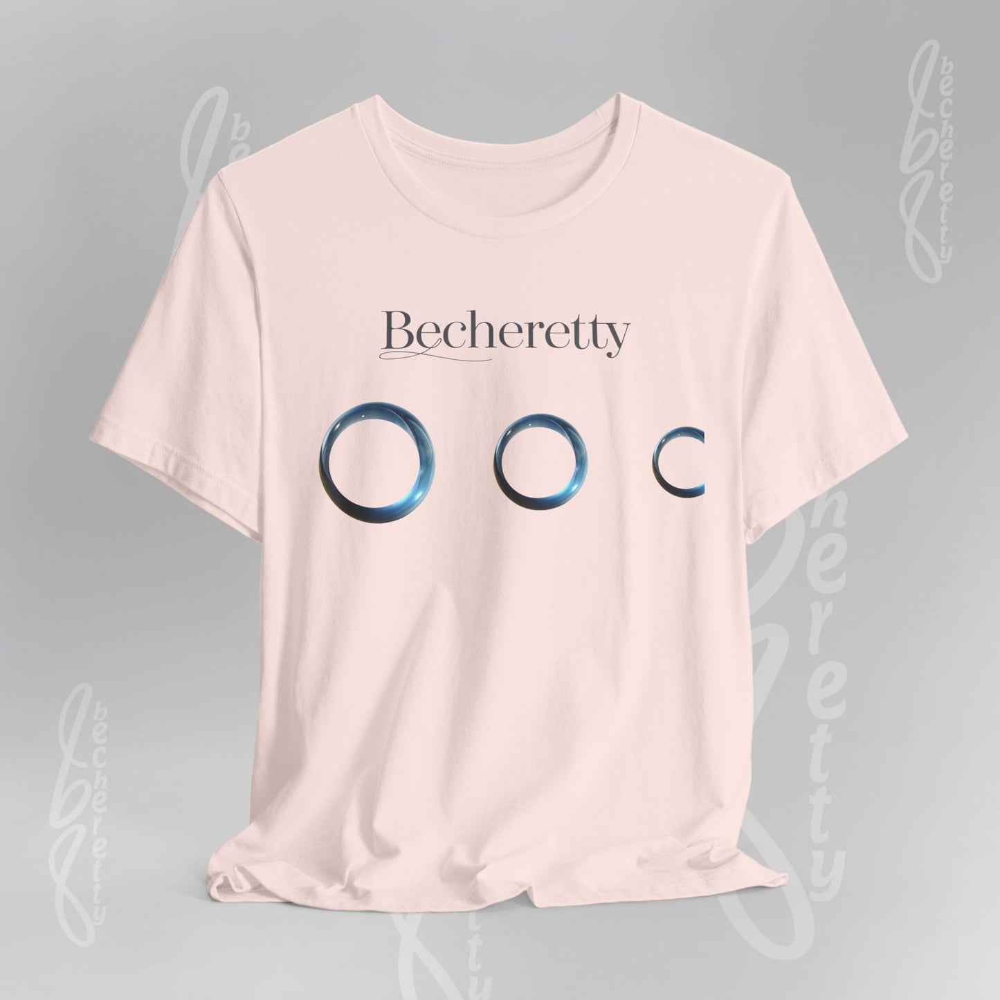Modern Minimalist Style - Graphic Tee Becheretty - Art inspired - Everyday outfit