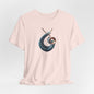 Abstract Nautical Wave Tee - Minimalist Anchor & Shell Graphic Becheretty - Perfect Gift for Art Lovers